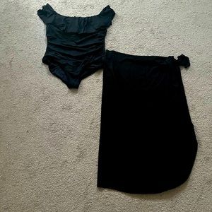 Yes, you get both pieces 🖤